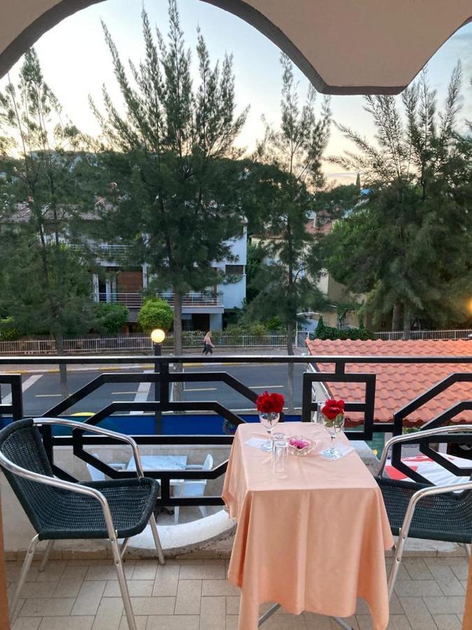 Sincer Otel Кушадасъ Екстериор снимка